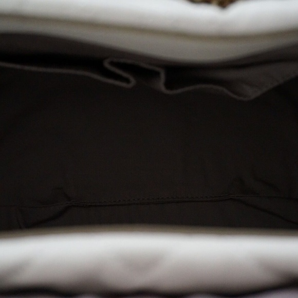 NWT Marc by Marc Jacob Circle in Square Quilted Shoulder Bag in off white - Picture 8 of 11